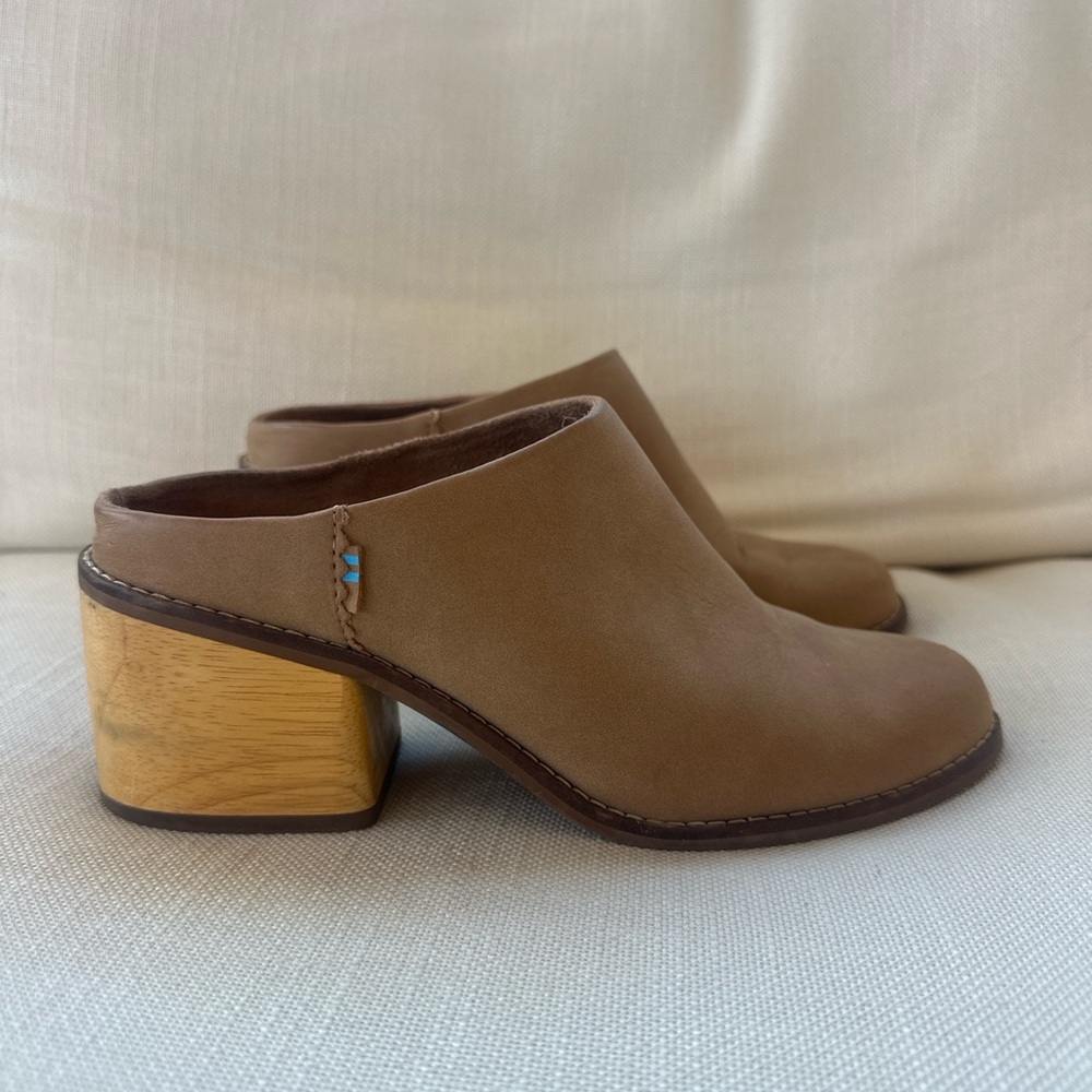 TOMS Leather Block-Heel Mules — Women’s 6.5